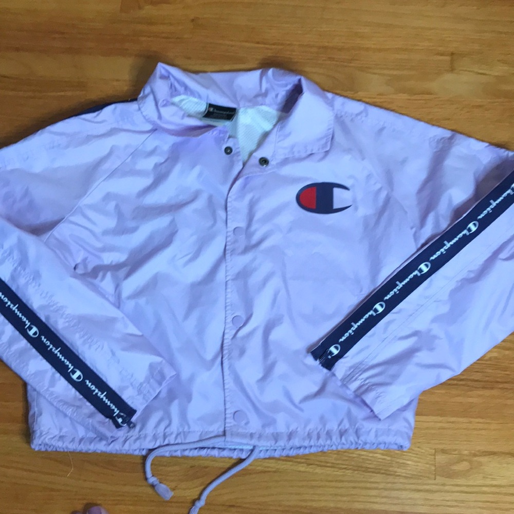 Champion crop windbreaker snap up size Medium lilac